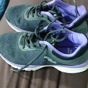 Fila Women's Black and Purple Athletic Shoes